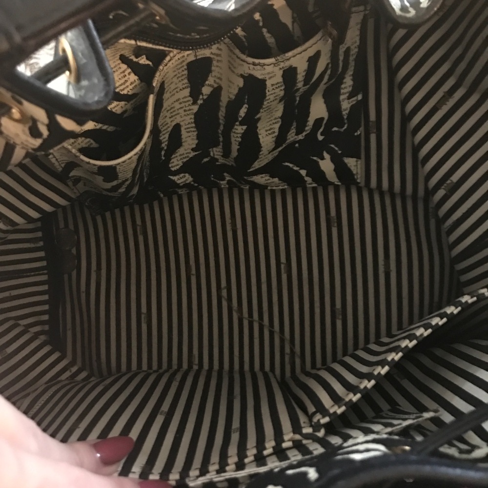 L.A.M.B animal newspaper print tote - Picture 4 of 7